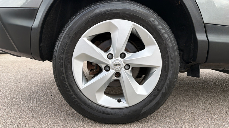 Nissan Qashqai 1.3 DiG-T 160 Acenta Premium 5dr Petrol Hatchback